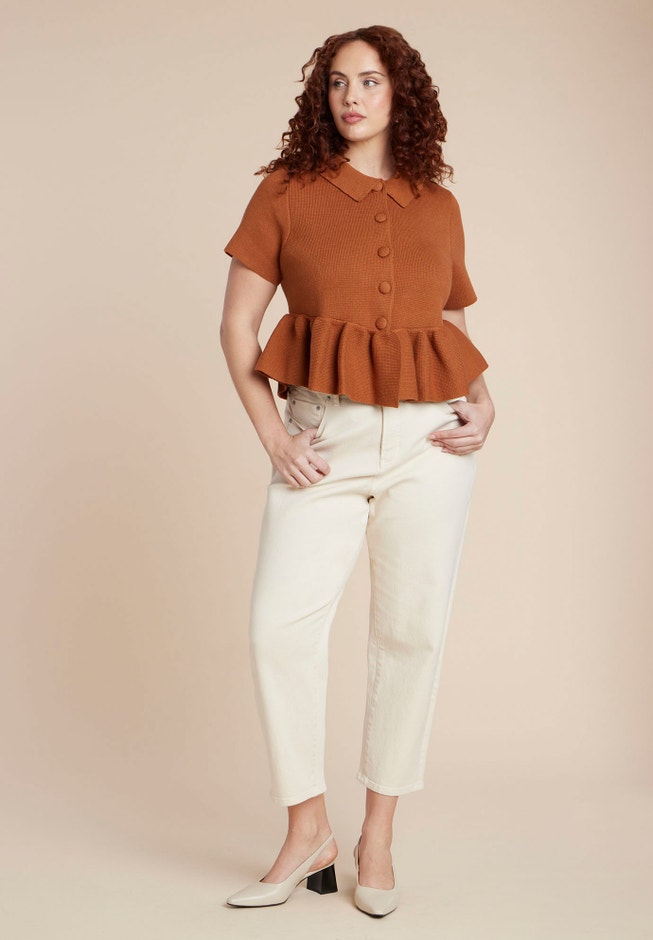 Short Sleeve Cardigan With Peplum image number 3