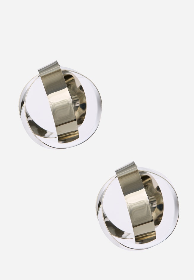 Ribbon Ball Earrings image number null