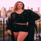 Heart Stud Sweater Hot Short image number null