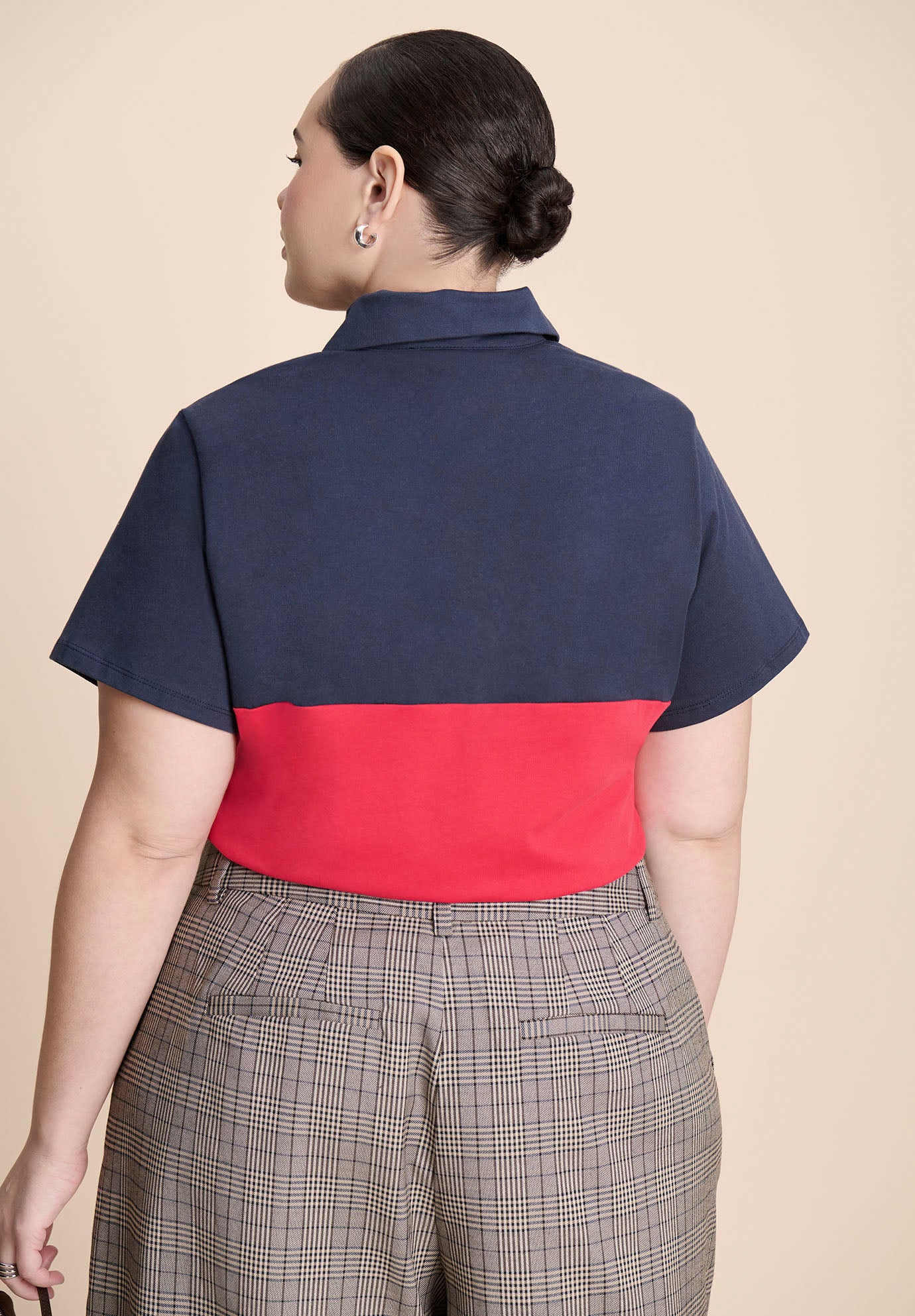 Asym Zipper Neck Polo Shirt image number 3