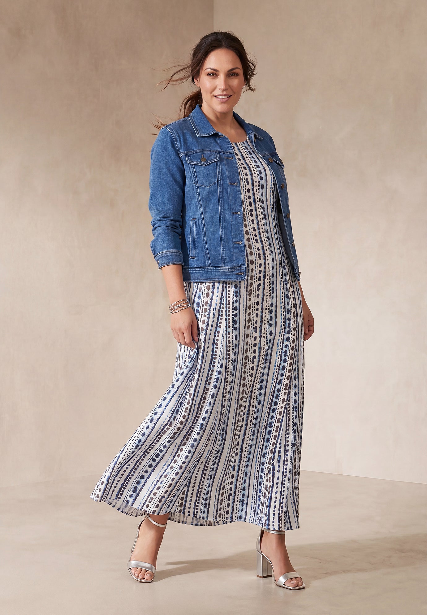 Classic Cotton Denim Jacket image number 3