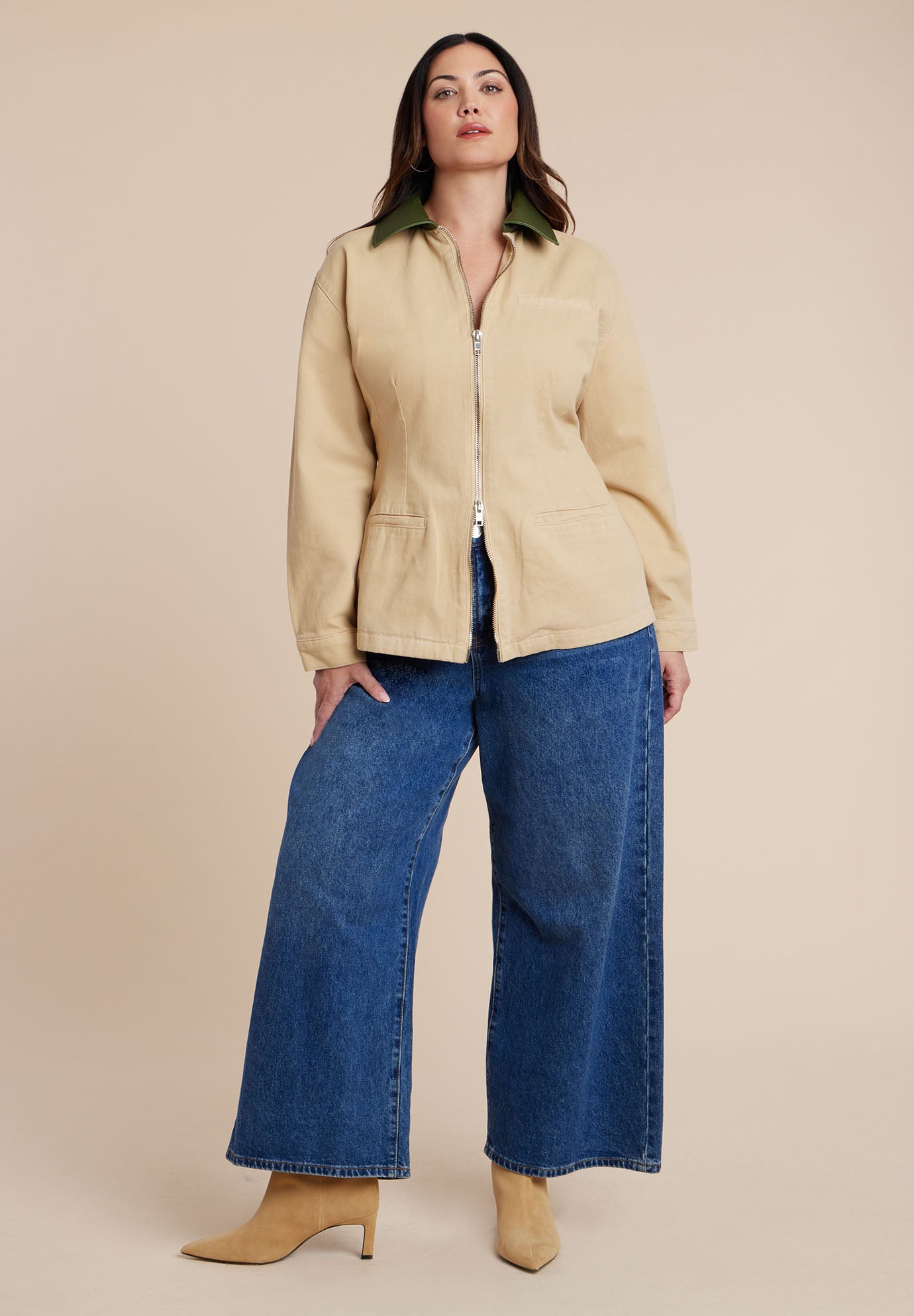 Nipped Waist Barn Jacket With Faux Leather Collar image number 2