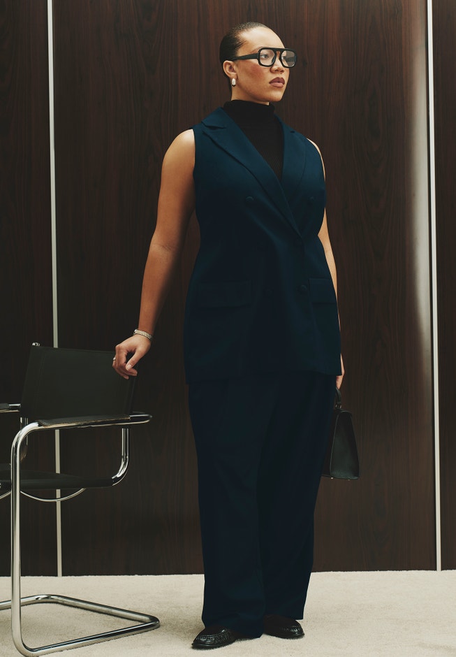 ELOQUII Women's Long Tailored Vest - Navy ELOQUII Women's Long Tailored Vest - Navy