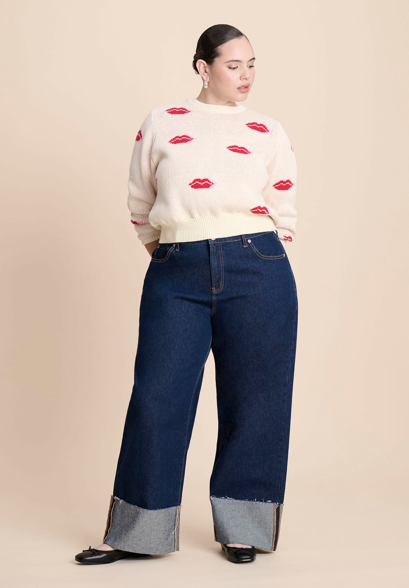 Scattered Lip Sweater image number 4