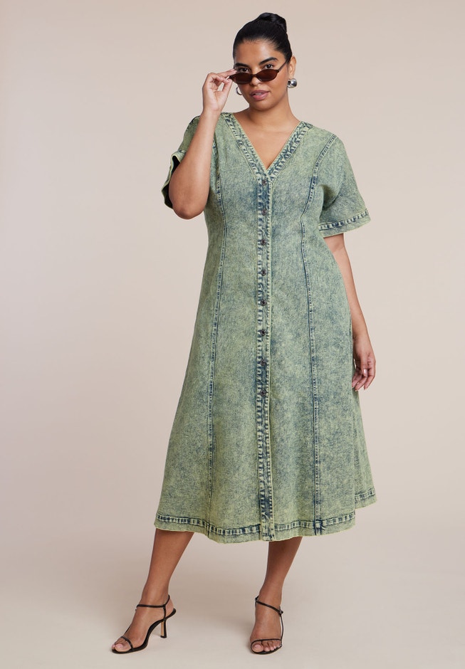 V Neck Flare Denim Dress image number 2