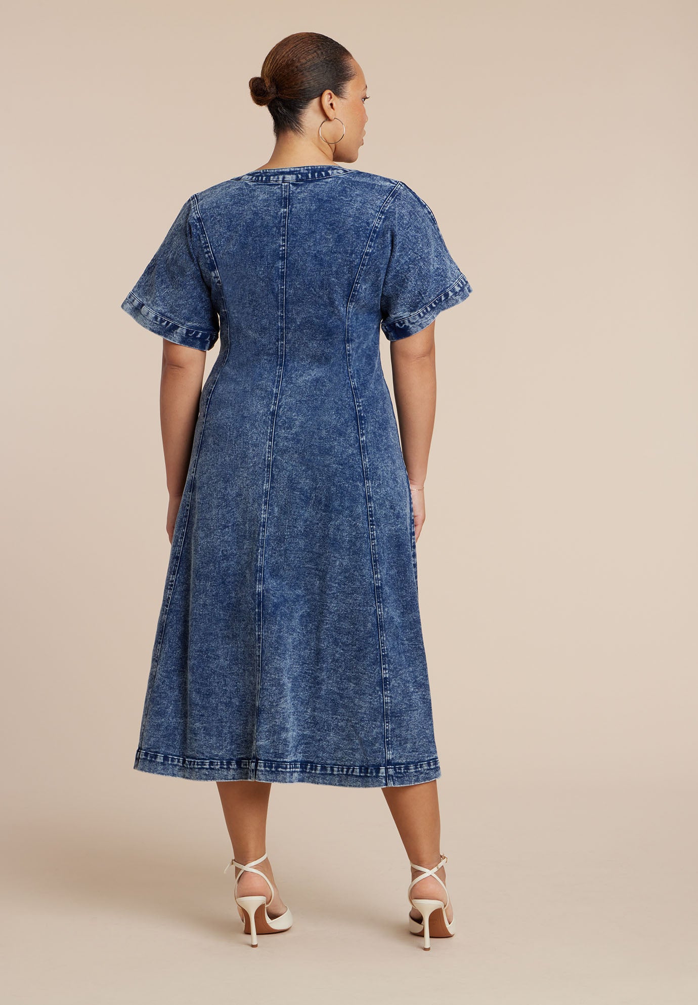 V Neck Flare Denim Dress image number 4