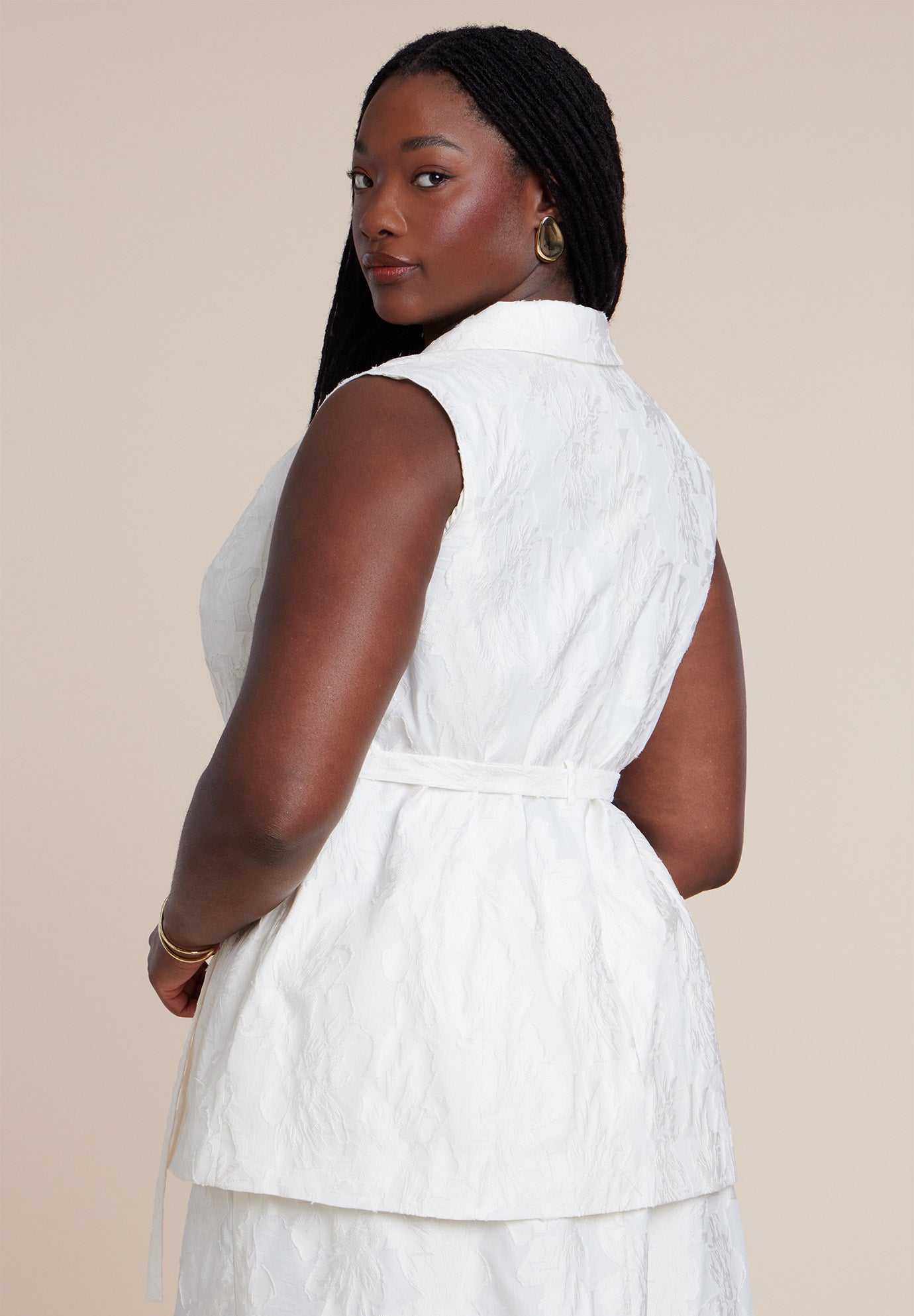 Floral Jacquard Belted Vest image number 2