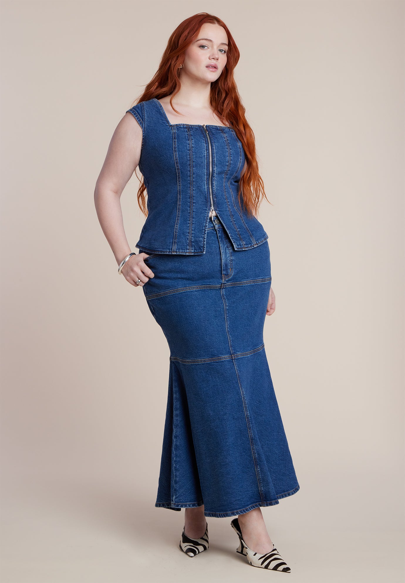 Fitted Square Neck Denim Top image number 2