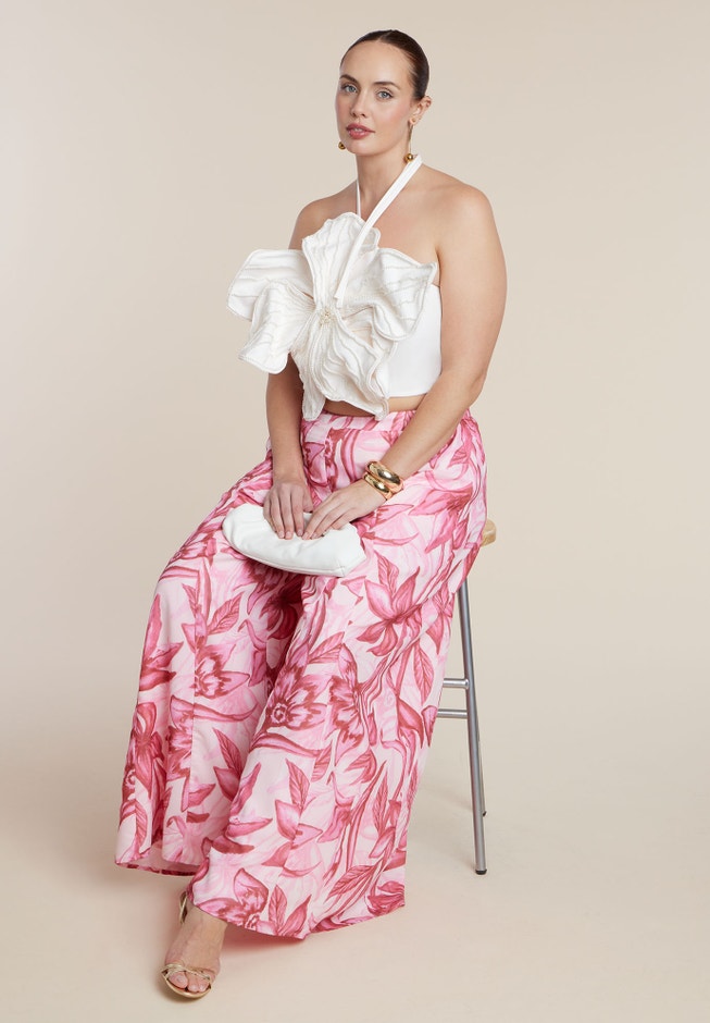 PatBO x ELOQUII Embellished Flower Appliqu&eacute; Top image number 4