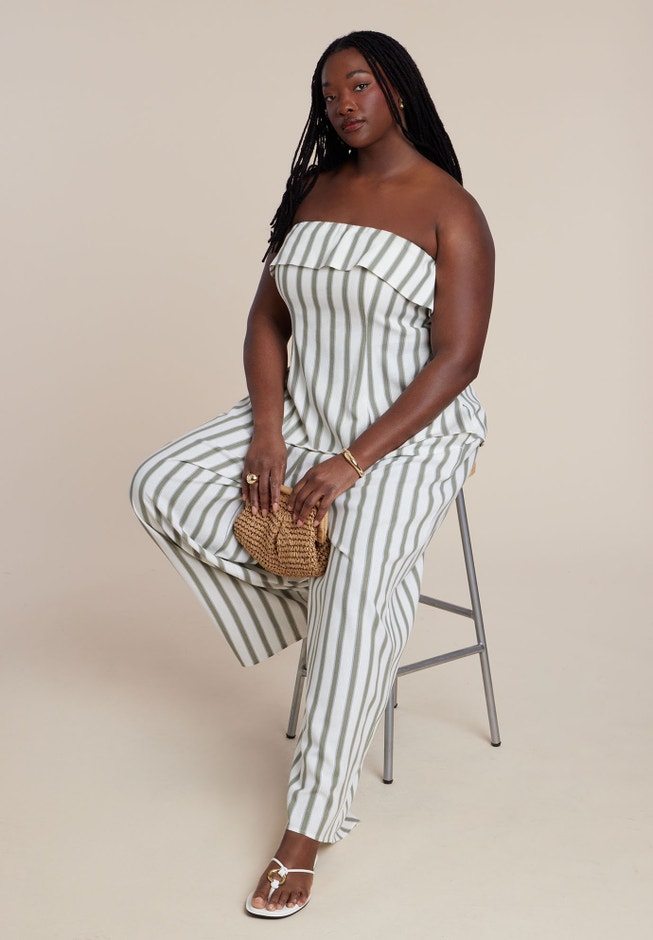 Sleeveless Linen Top With Foldover image number 2