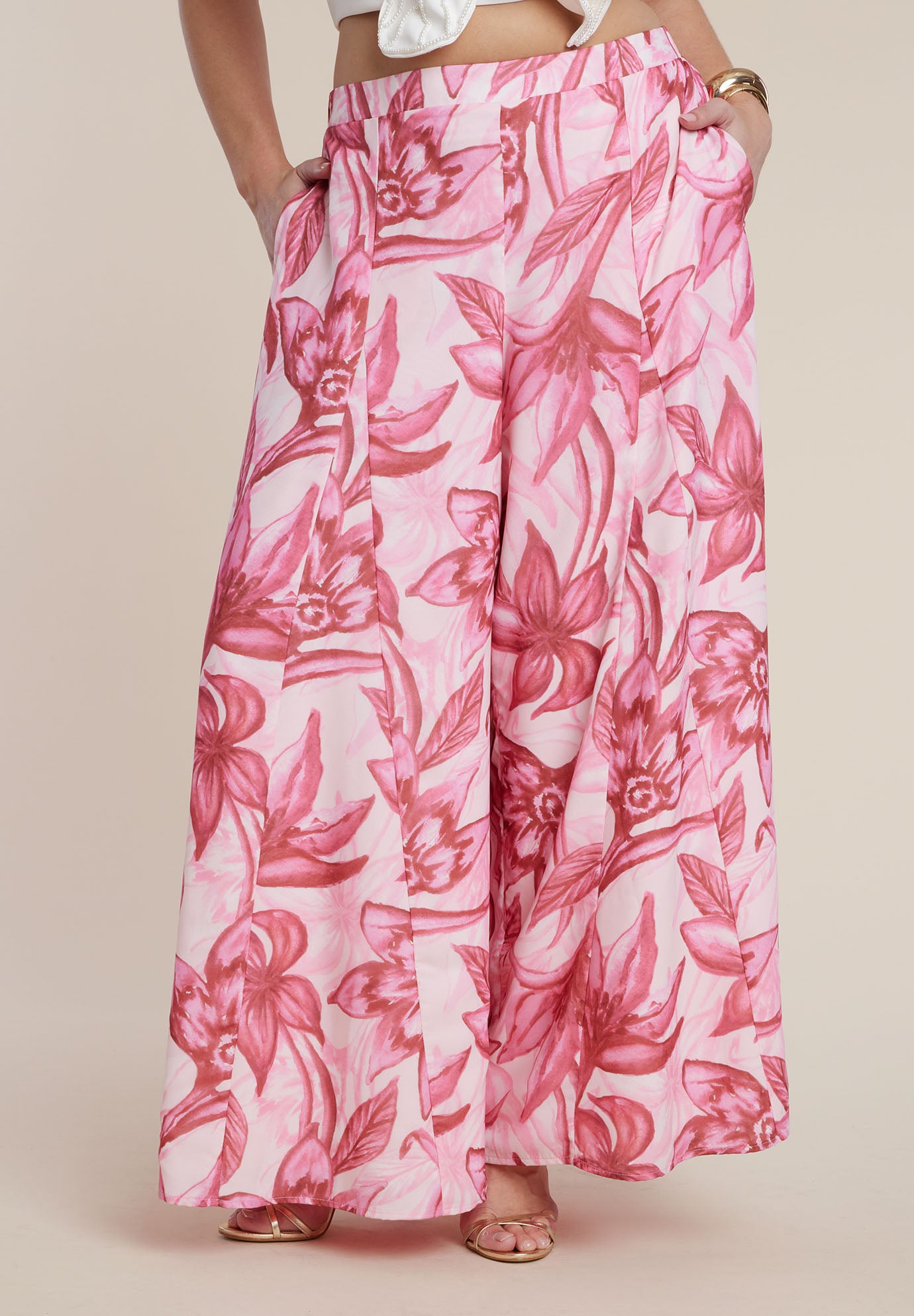 PatBO x ELOQUII Wide-Leg Godet Pants image number 2