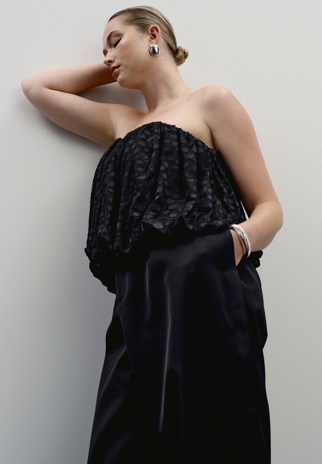 Strapless Bubble Top image number 1