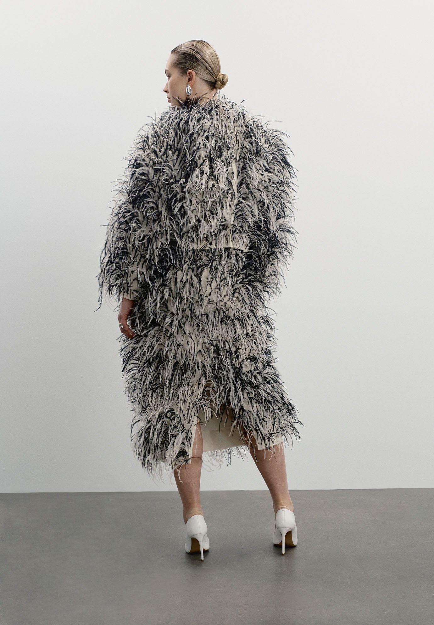 Ostrich Feather Strapless Maxi Dress image number 8