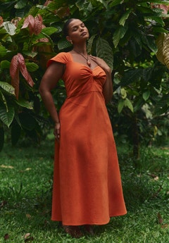 New Plus Size Dresses for Women | ELOQUII New Plus Size Dresses for Women | ELOQUII