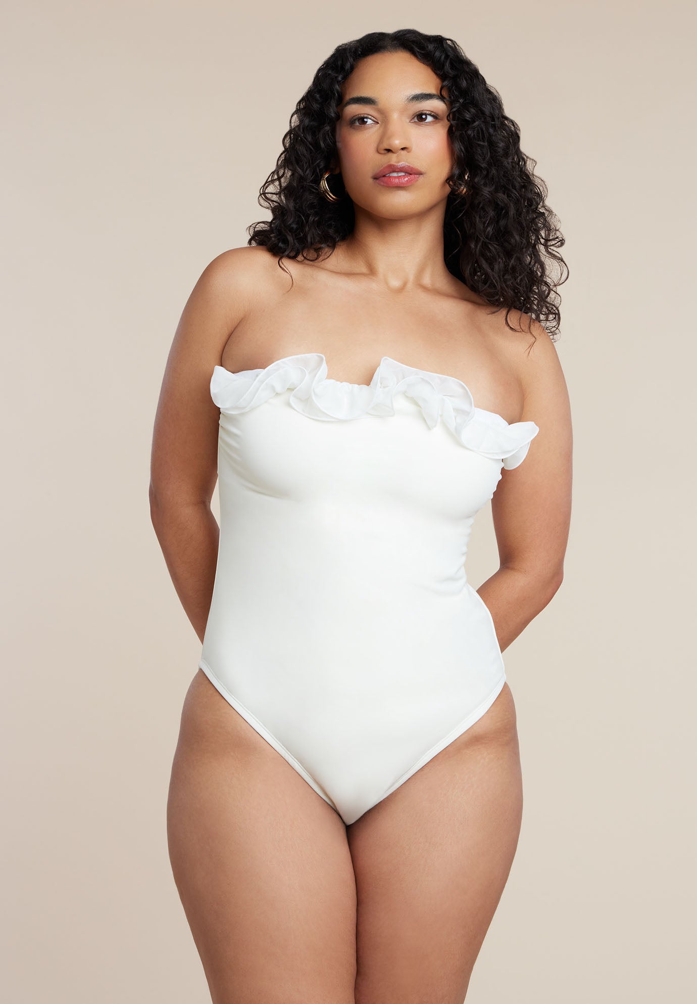 PatBO x ELOQUII Ruffle Detail One Piece Swimsuit image number 4