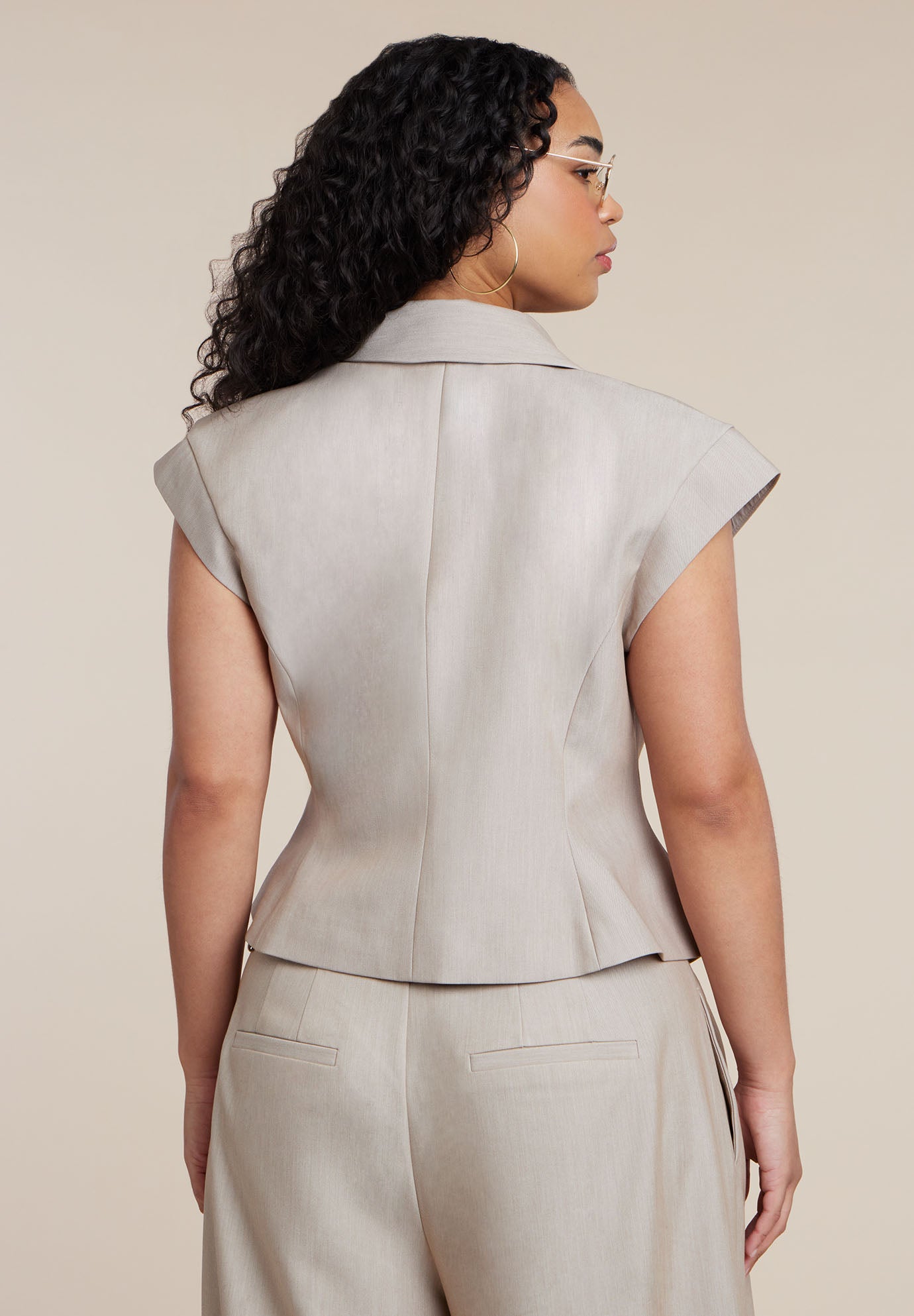 Short Sleeve Hourglass Blazer image number 1