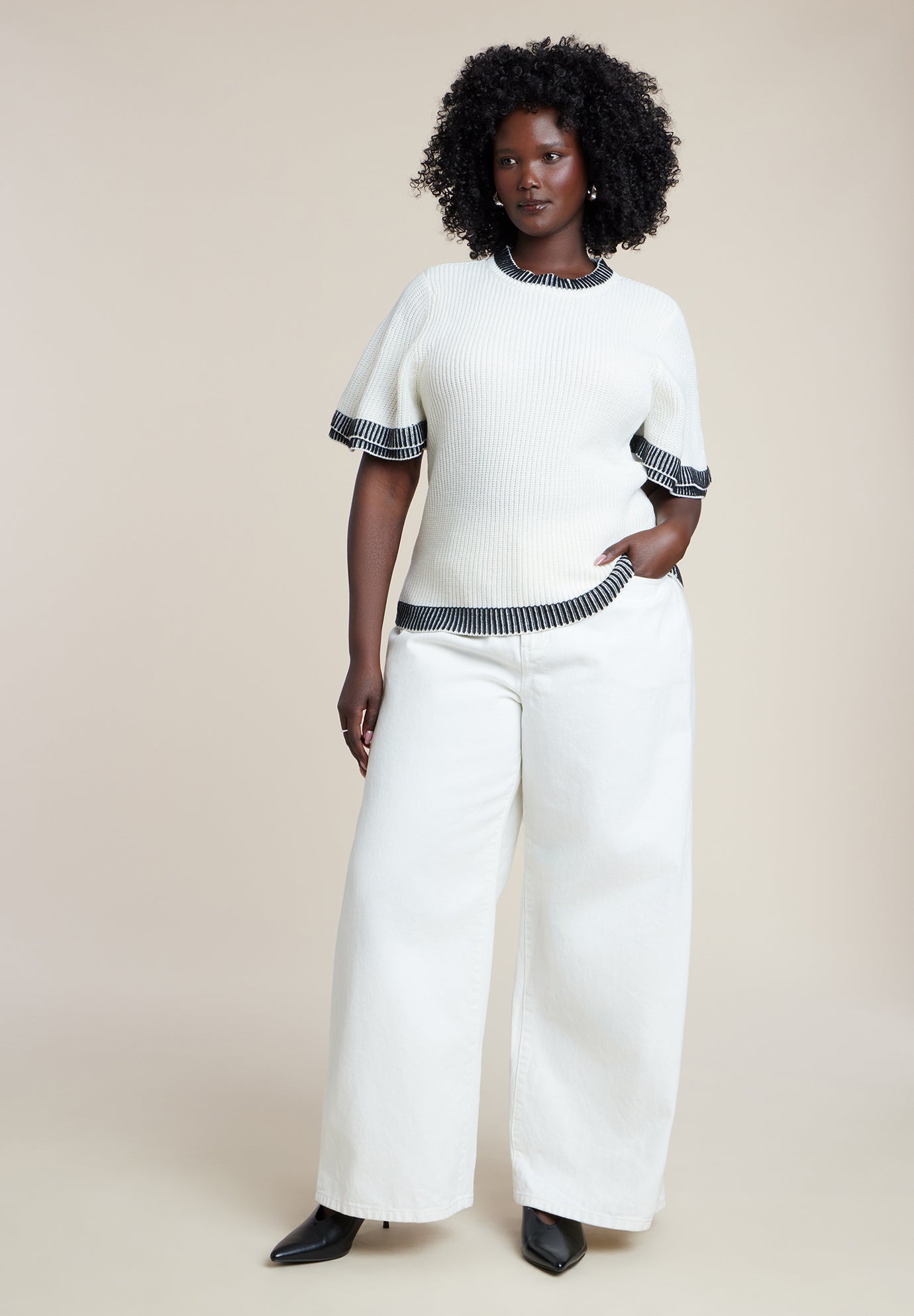 Stripe Detail Short Sleeve Sweater image number 2