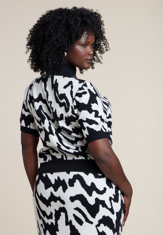 Cropped Intarsia Sweater image number 1