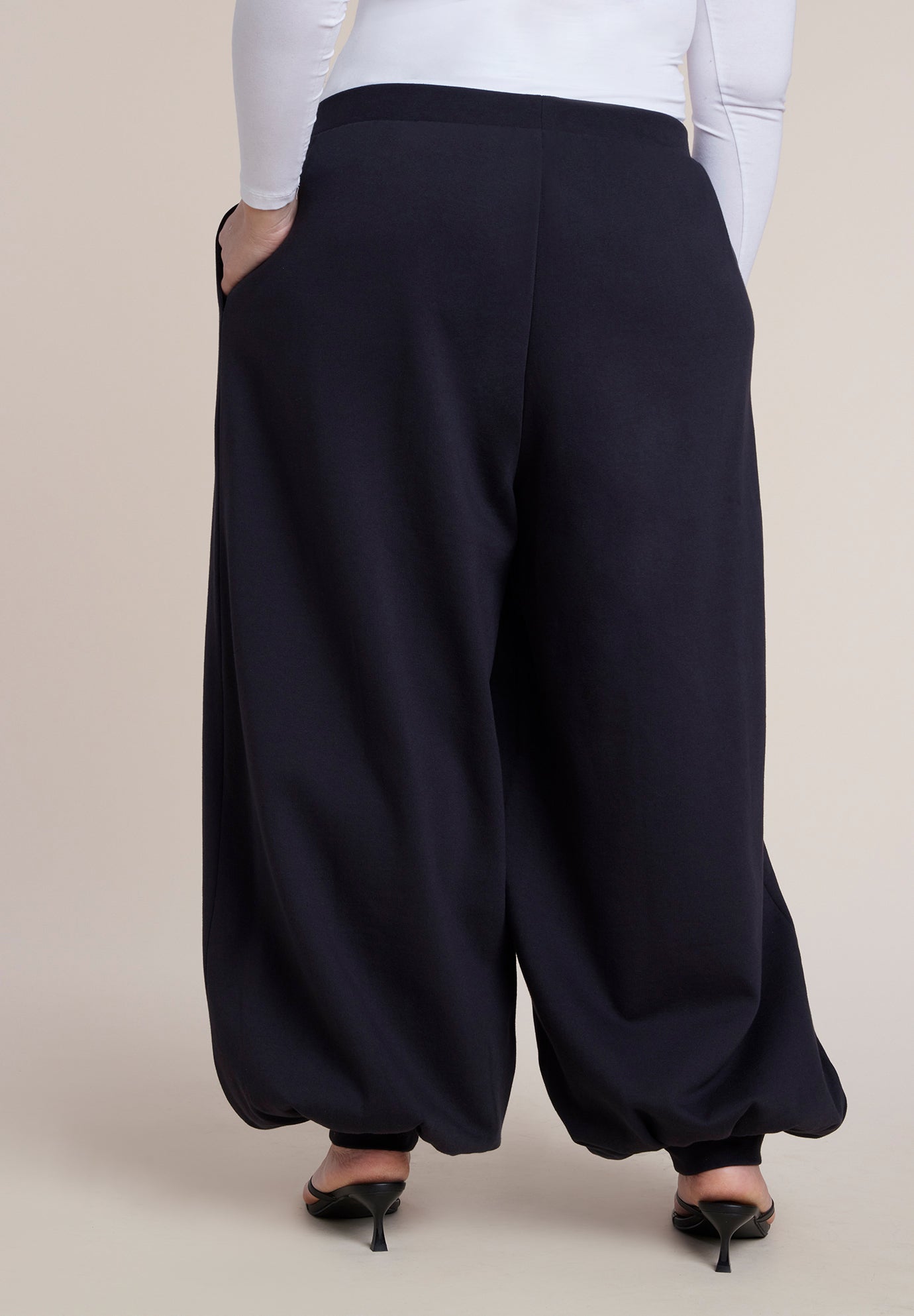 Elastic Waist Balloon Sweatpant image number 2