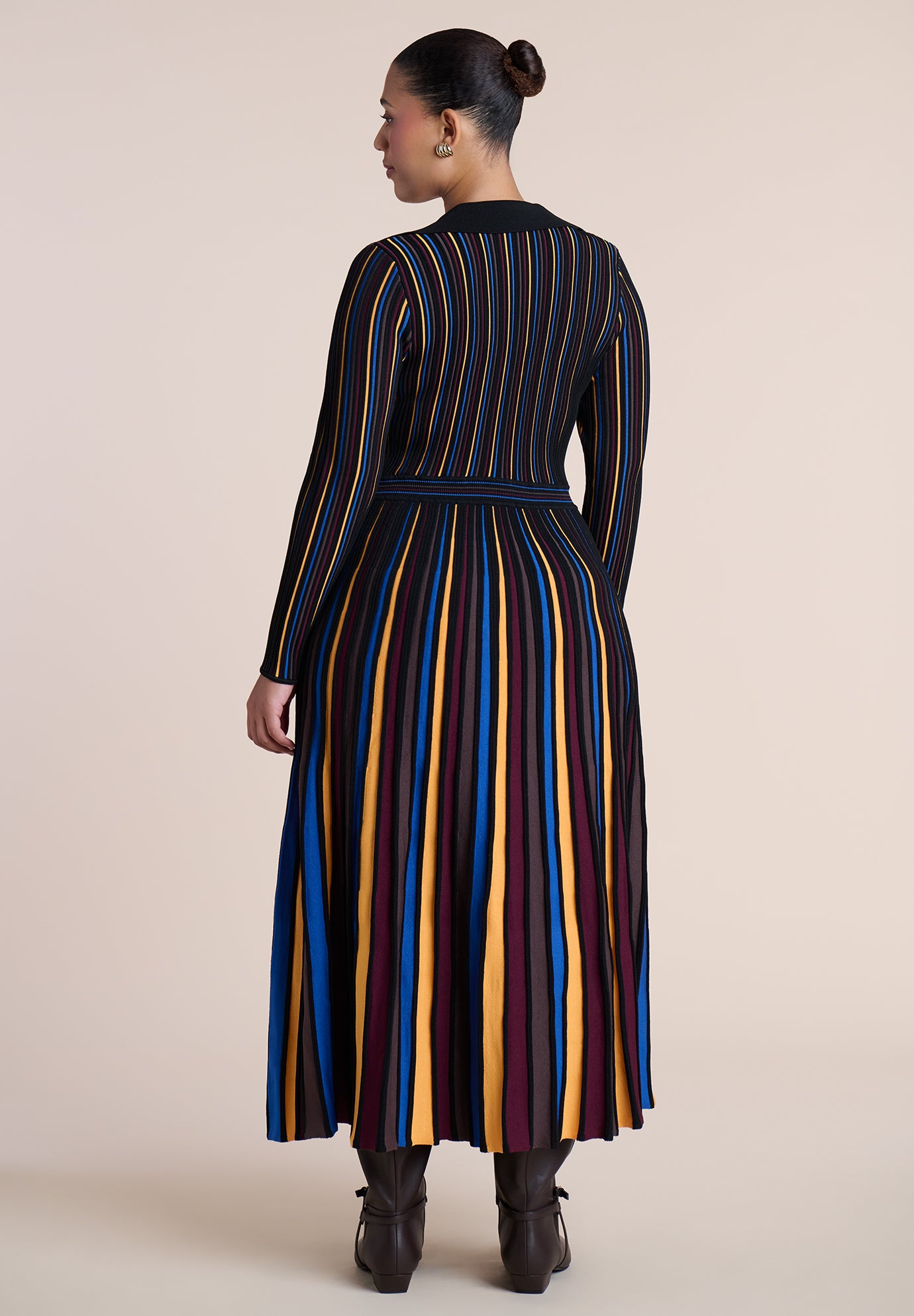 Pleated Knit Midi Dress image number 1