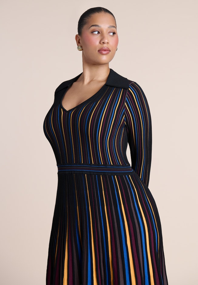 Pleated Knit Midi Dress image number 2