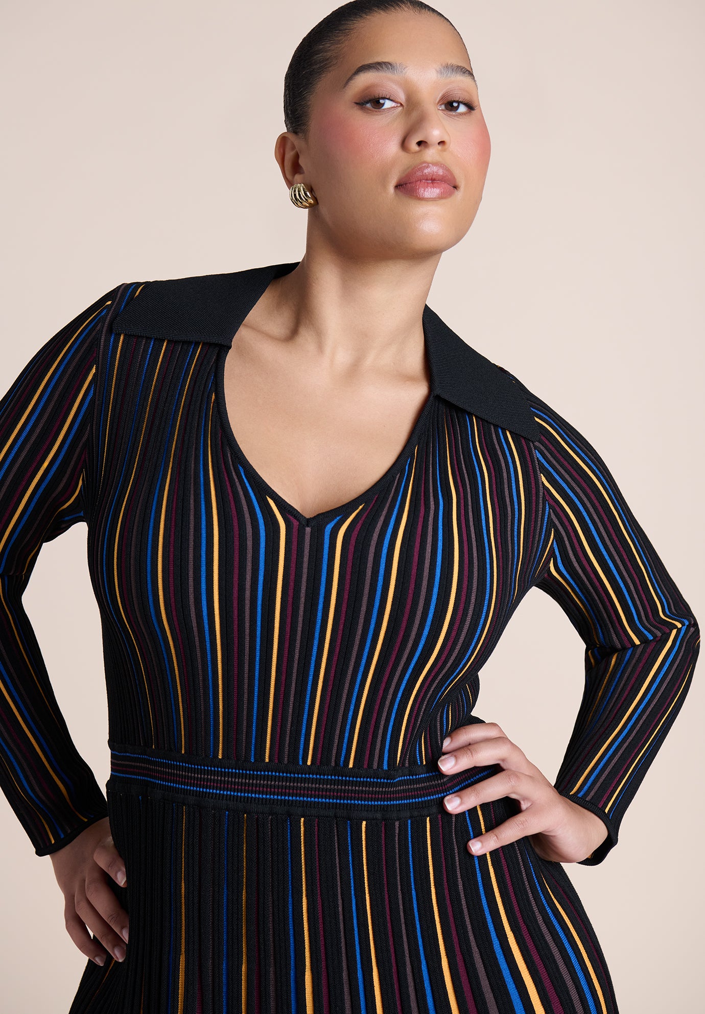 Pleated Knit Midi Dress image number 3