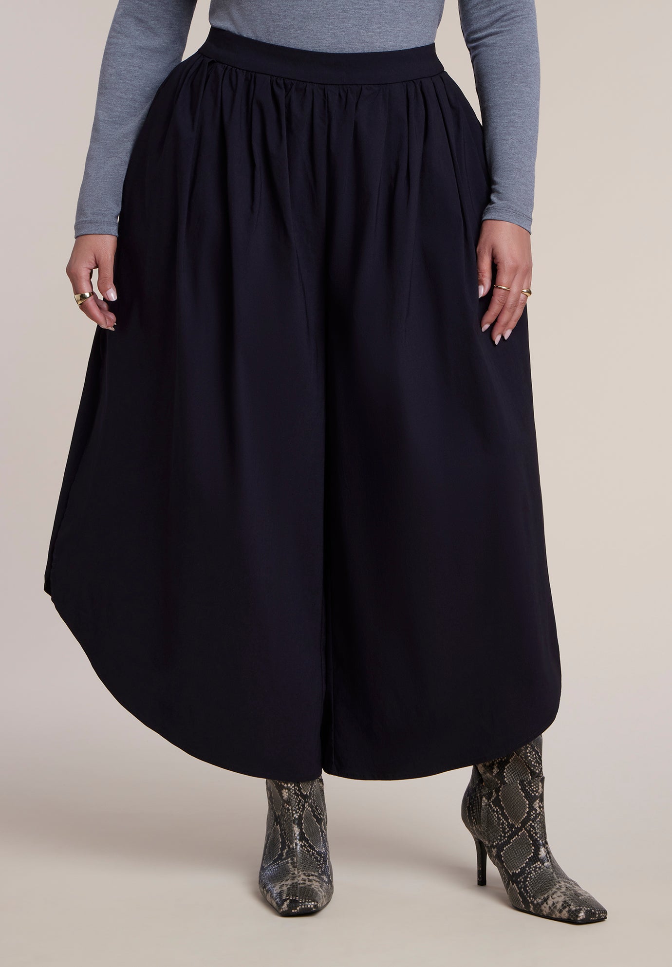 Rounded Wide-Leg Cropped Pant image number 1