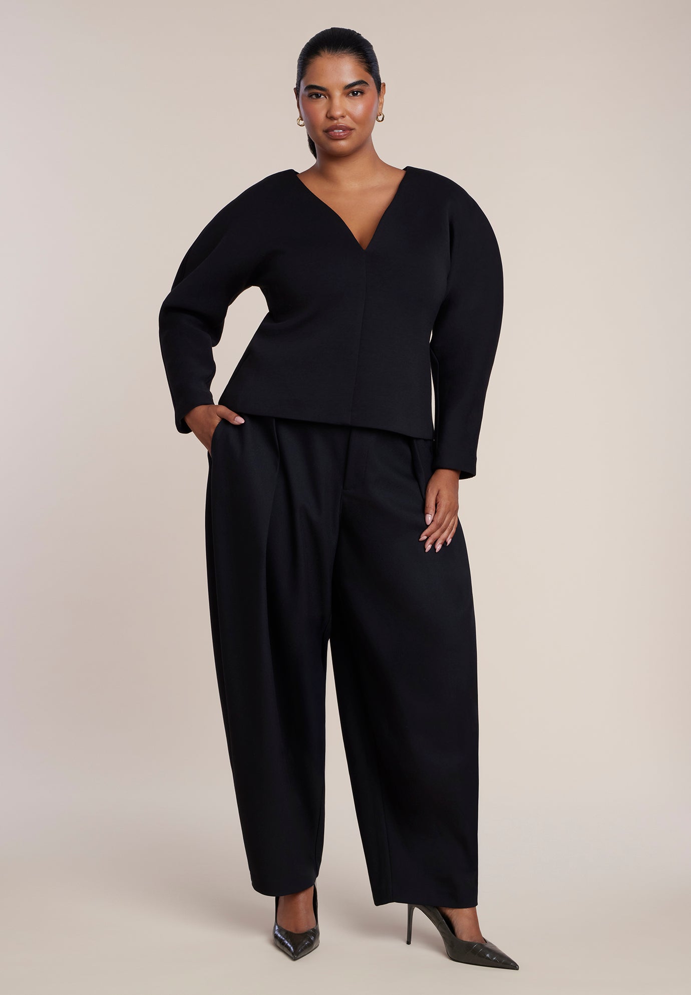 Round Sleeve V-Neck Top image number 2