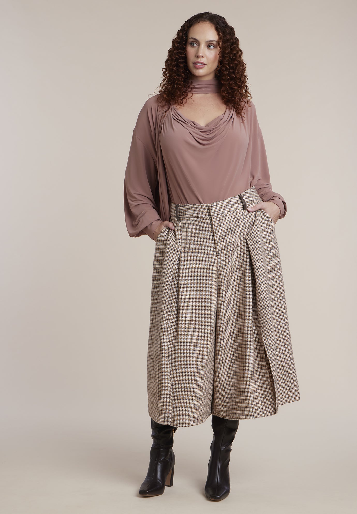 Pleated Houndstooth Wide-Leg Culotte image number 3
