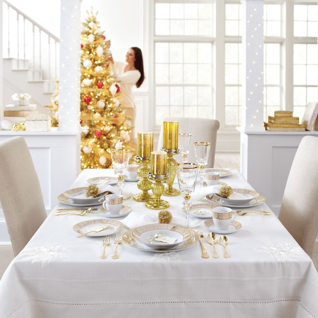 Medici 40-Pc. Golden Porcelain Dinnerware Set image number null