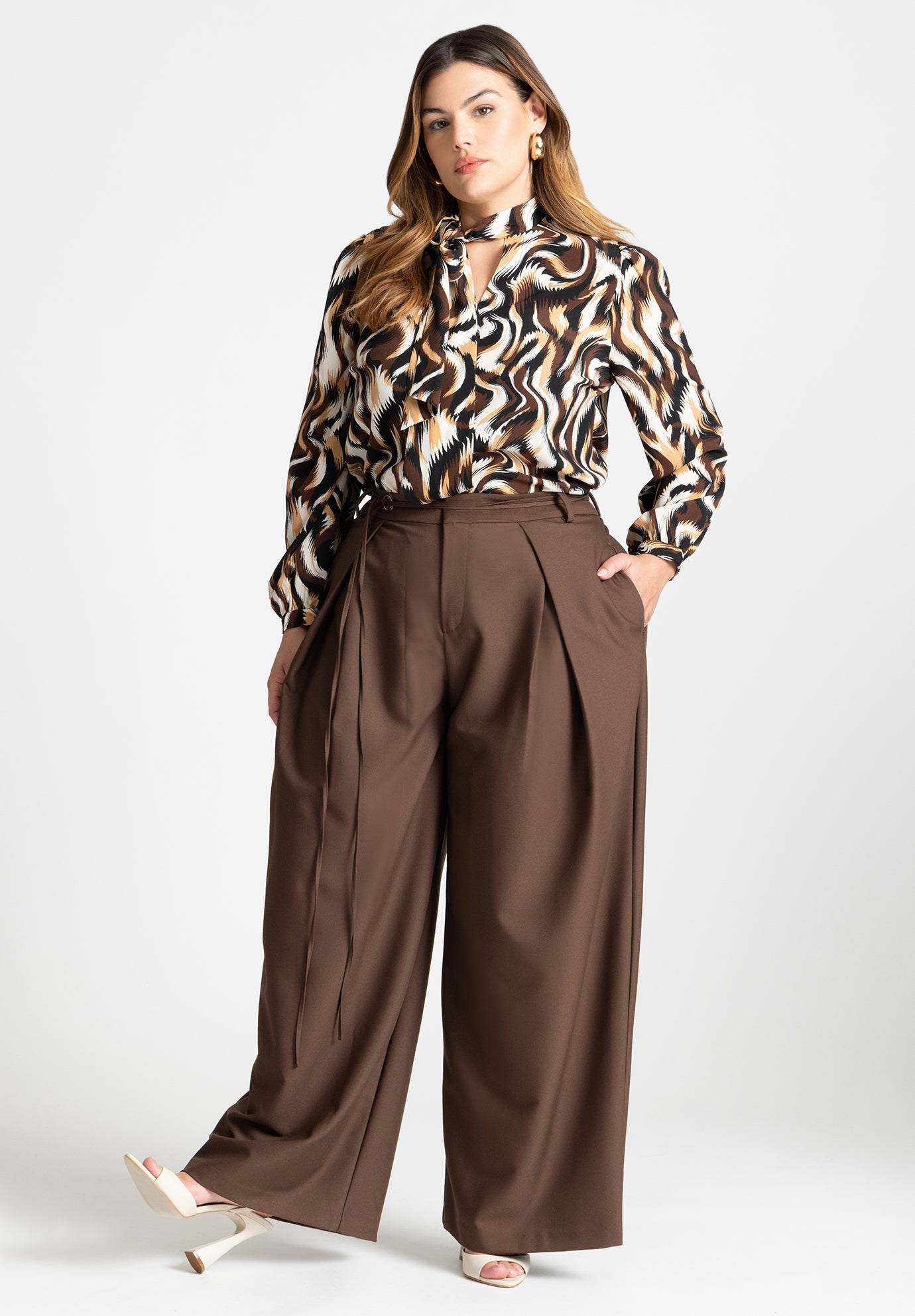Jo Pleat Detail Tailored Trouser - Black