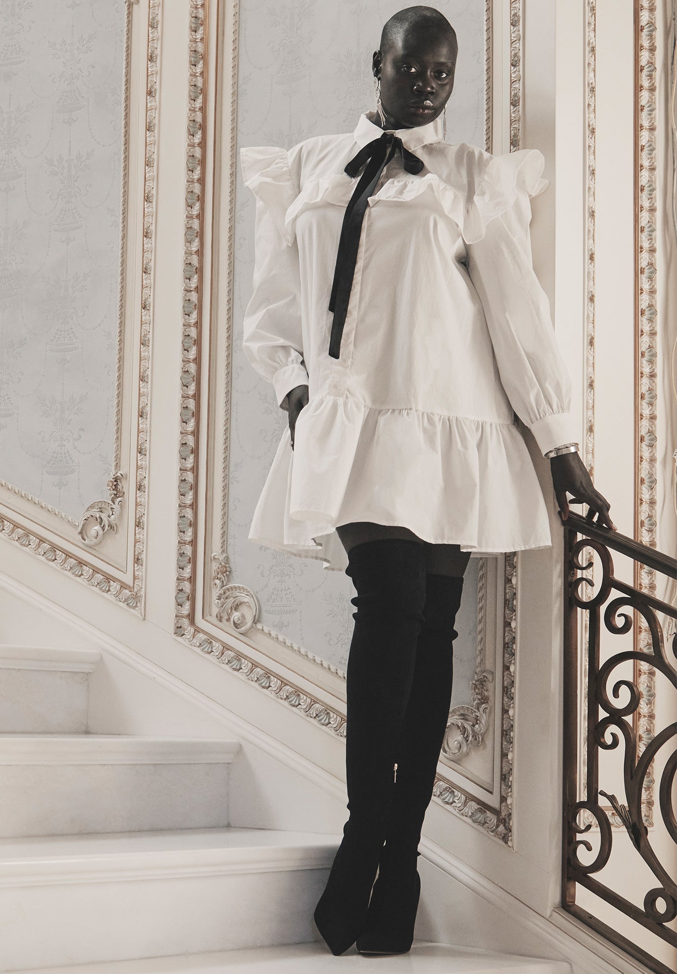 【美品】Bibiy. ARIEL FRILL DRESS ホワイト 美シルエット 美品】Bibiy. ARIEL FRILL DRESS ホワイト 美シルエット - メルカリ